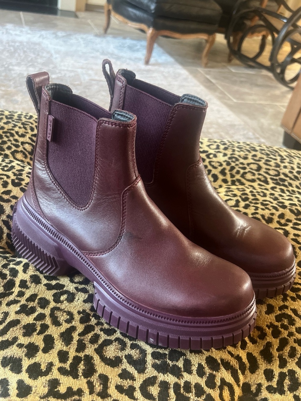 Sorel Ona Ave Waterproof Burgundy Plum Chelsea Ankle Boots Sz 8